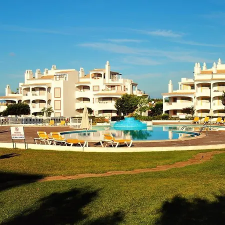 Vilamoura Apartment *